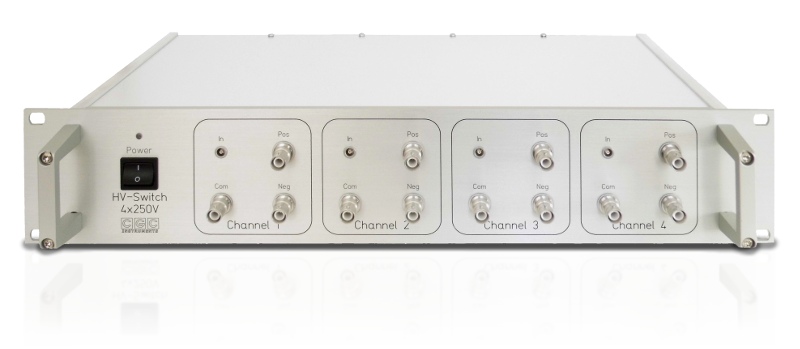 Quadruple power switch for voltages up to 250V with extra fast driver
