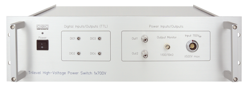 Einfacher Leistungsschalter für Spannungen bis 700V mit extra schnellem Treiber, internem Pulsgenerator und Flüssigkeitskühlkörper — Dreipegelschalter